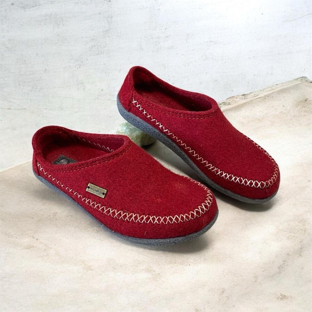 HAFLINGER Blizzard Credo Unisex Felt Slippers Pure New Wool Women’s Size 7 Red